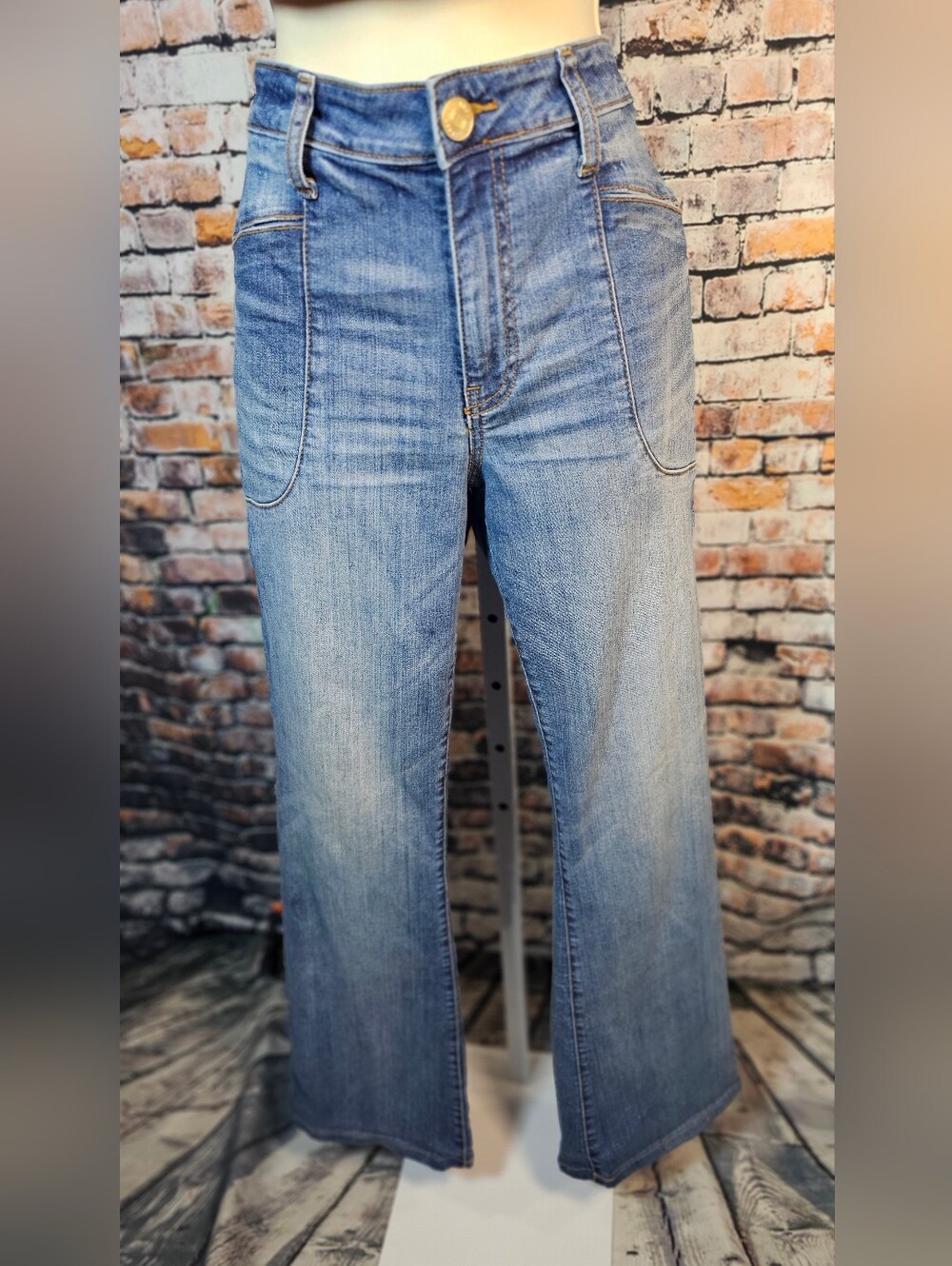 KUT from the Kloth Mid Rise Fab AB Flare Jeans Women's Size 28 Light Wash